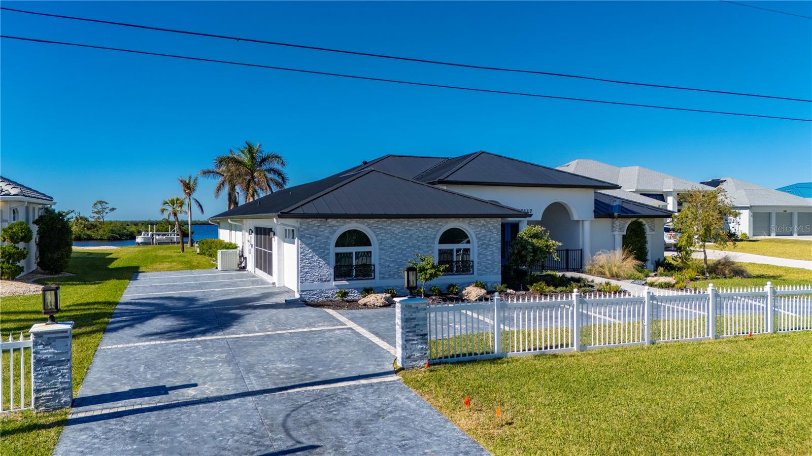 Port Charlotte, Florida, 33948, United States, 4 Bedrooms Bedrooms, ,4 BathroomsBathrooms,Residential,Active,1936611