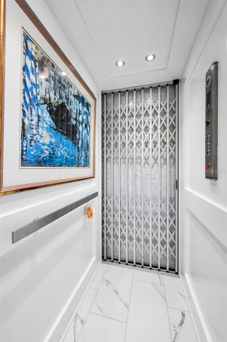 Clearwater, Florida, 33756, United States, 3 Bedrooms Bedrooms, ,3 BathroomsBathrooms,Residential,Active,1941332