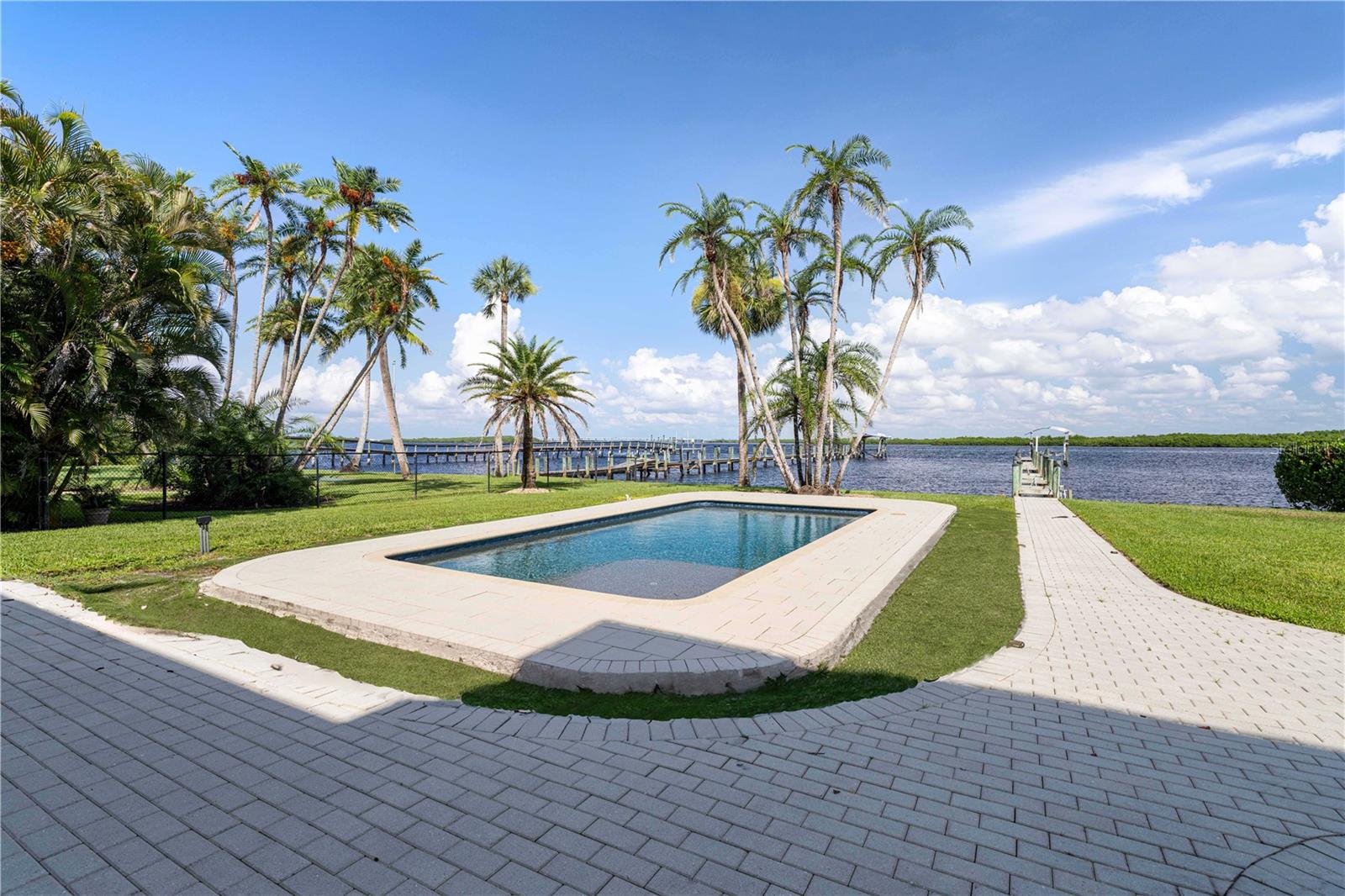 Punta Gorda, Florida, 33982, United States, 5 Bedrooms Bedrooms, ,4 BathroomsBathrooms,Residential,Active,1905353