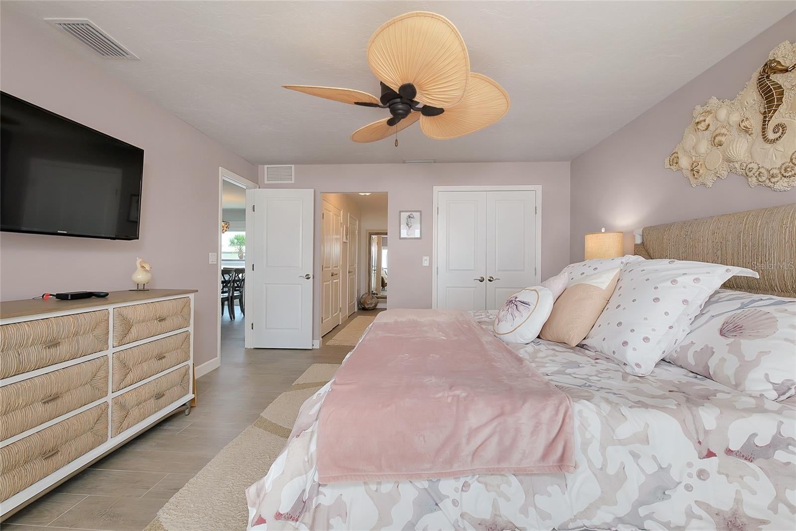 Sarasota, Florida, 34242, United States, 3 Bedrooms Bedrooms, ,2 BathroomsBathrooms,Residential,Active,1987232