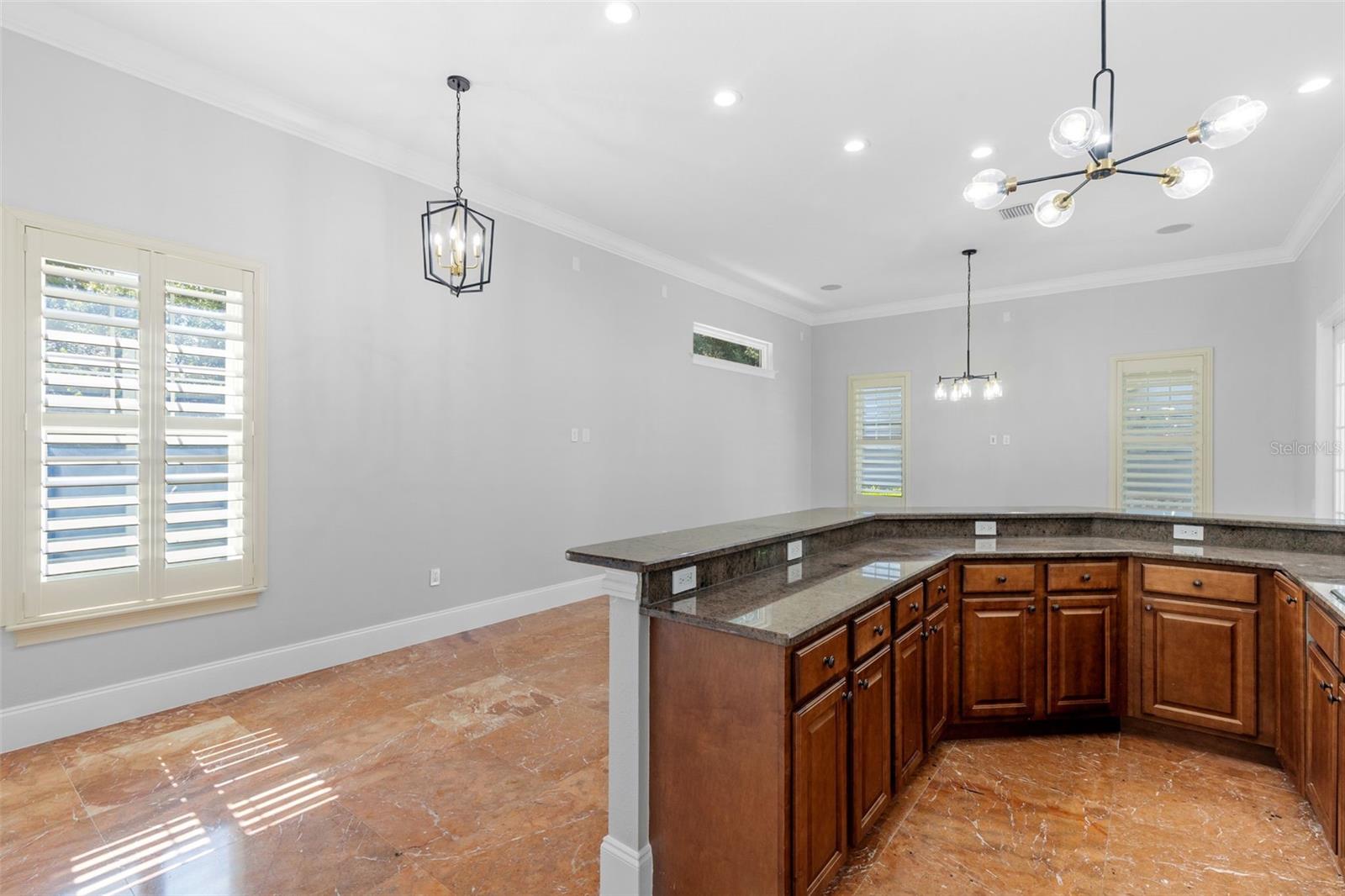 Brandon, Florida, 33510, United States, 6 Bedrooms Bedrooms, ,7 BathroomsBathrooms,Residential,Active,1905348