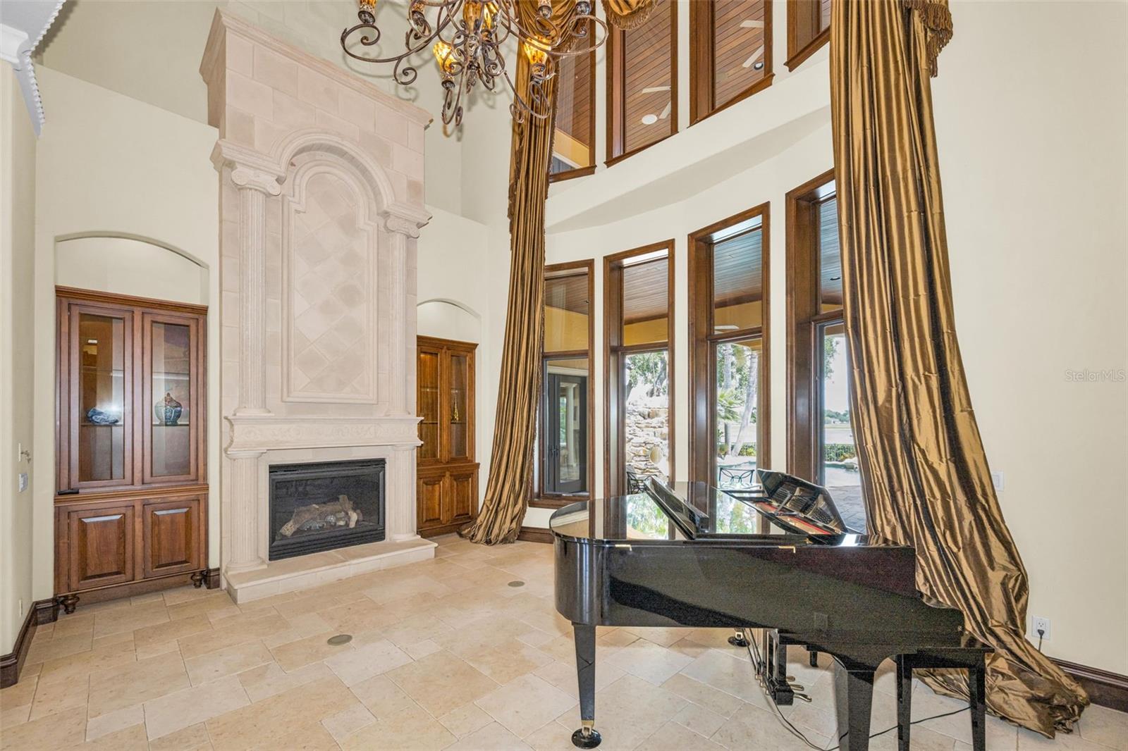 Trinity, Florida, 34655, United States, 5 Bedrooms Bedrooms, ,6 BathroomsBathrooms,Residential,Pending,2045561