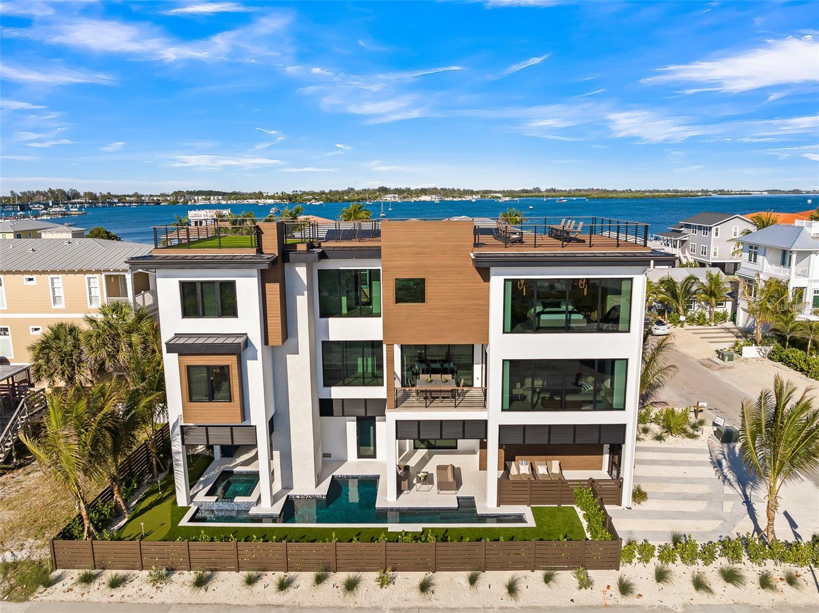 Bradenton Beach, Florida, 34217, United States, ,6 BathroomsBathrooms,Residential,Active,1829944