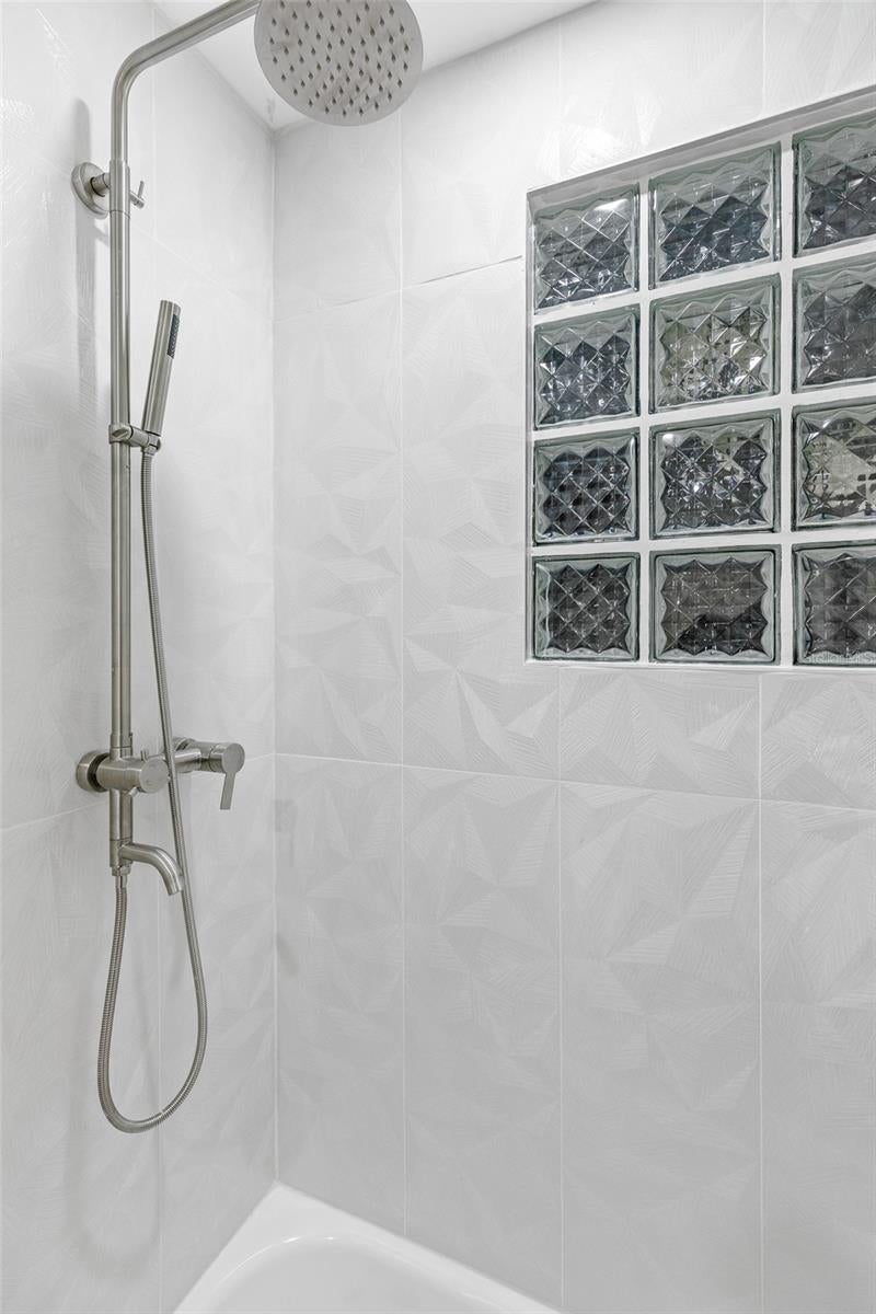 Orlando, Florida, 32801, United States, ,4 BathroomsBathrooms,Residential,Active,1703548