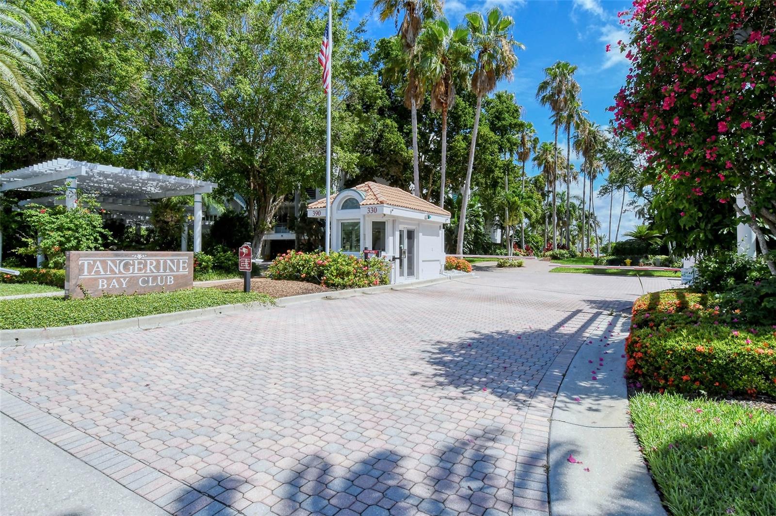 Longboat Key, Florida, 34228, United States, 3 Bedrooms Bedrooms, ,3 BathroomsBathrooms,Residential,Active,1992251