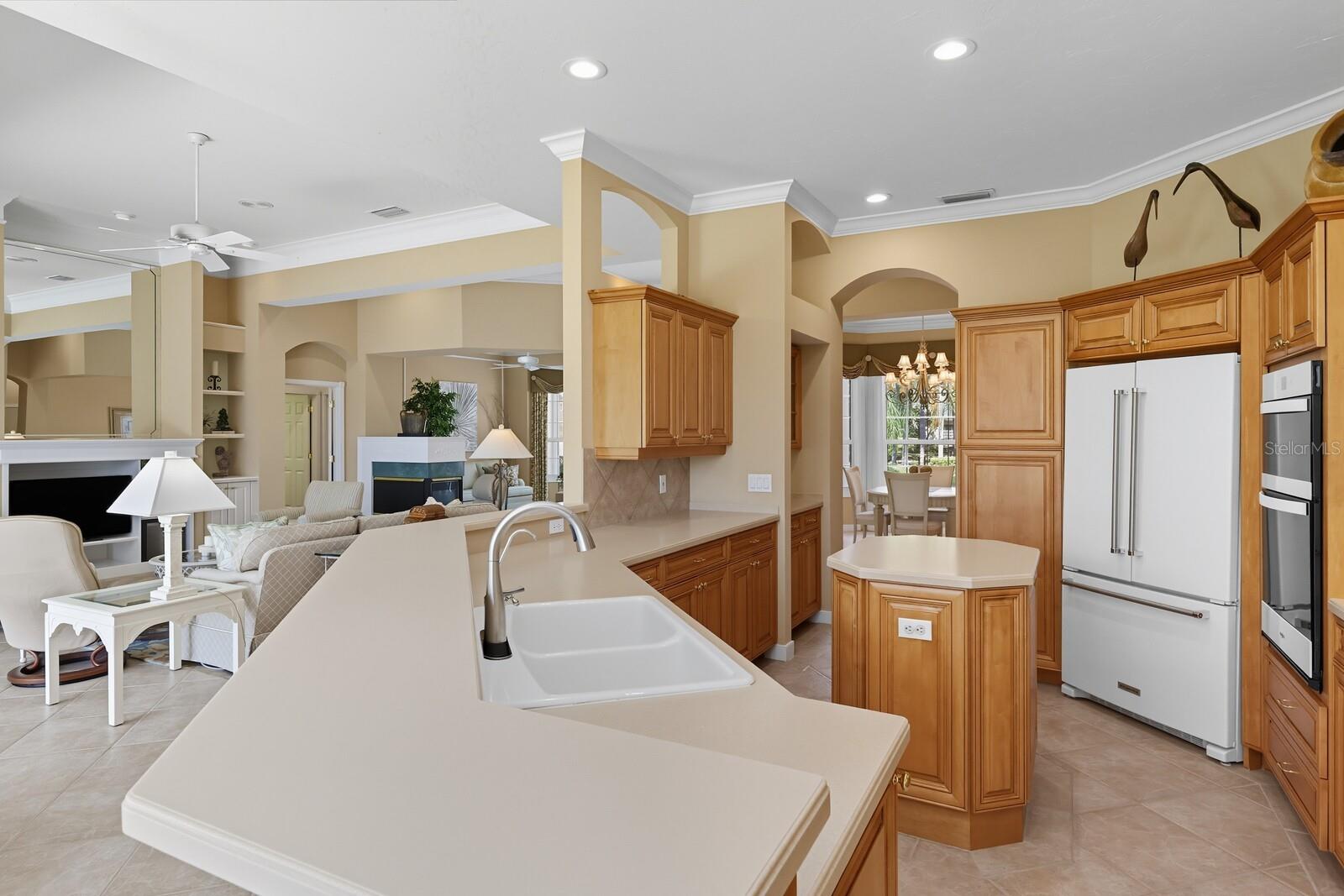 University Park, Florida, 34201, United States, 3 Bedrooms Bedrooms, ,3 BathroomsBathrooms,Residential,Active,1953644