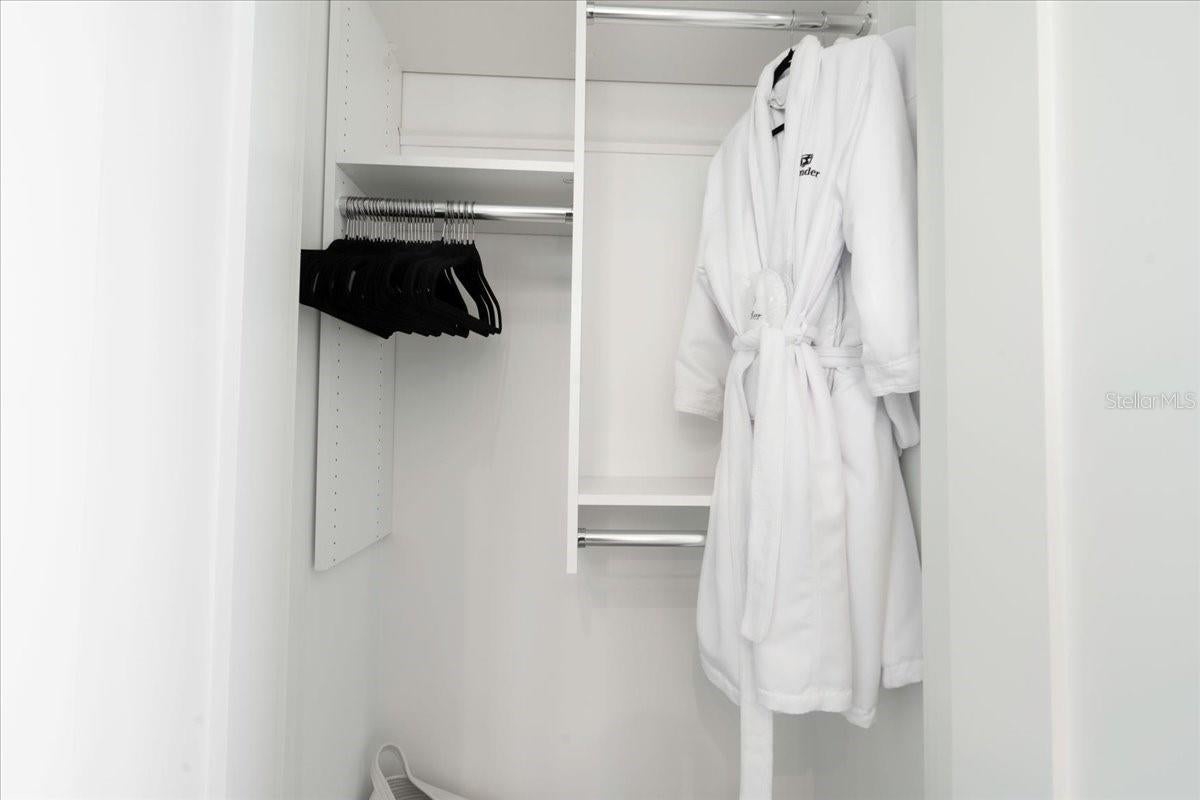 Marathon, Florida, 33050, United States, 5 Bedrooms Bedrooms, ,5 BathroomsBathrooms,Residential,Active,2011845