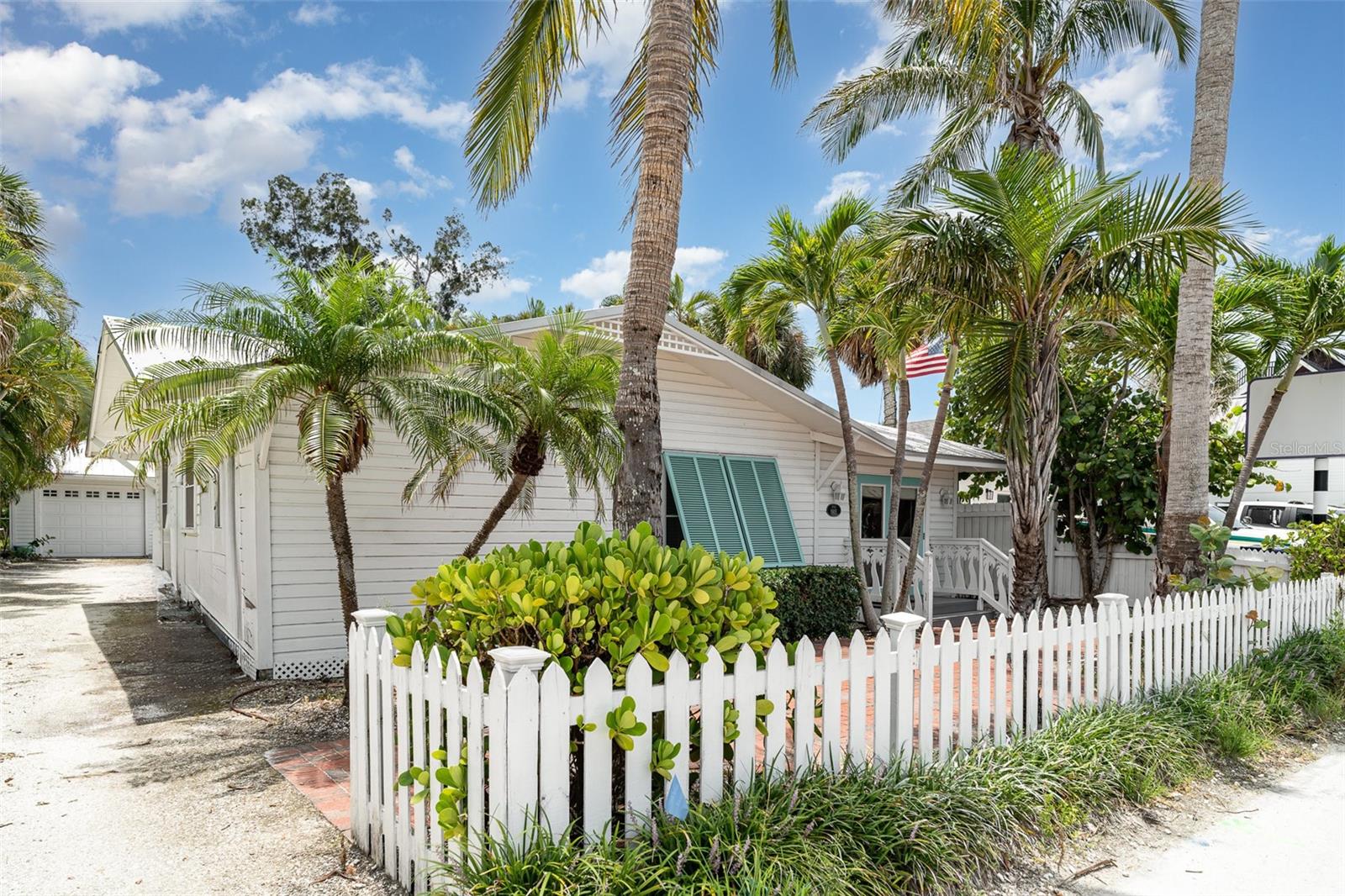 Anna Maria, Florida, 34216, United States, 2 Bedrooms Bedrooms, ,1 BathroomBathrooms,Residential,Active,1886825