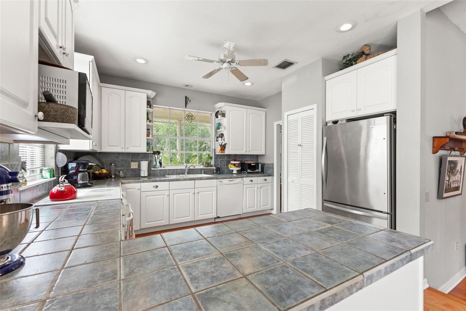 Brooksville, Florida, 34602, United States, 4 Bedrooms Bedrooms, ,6 BathroomsBathrooms,Residential,Active,1919396