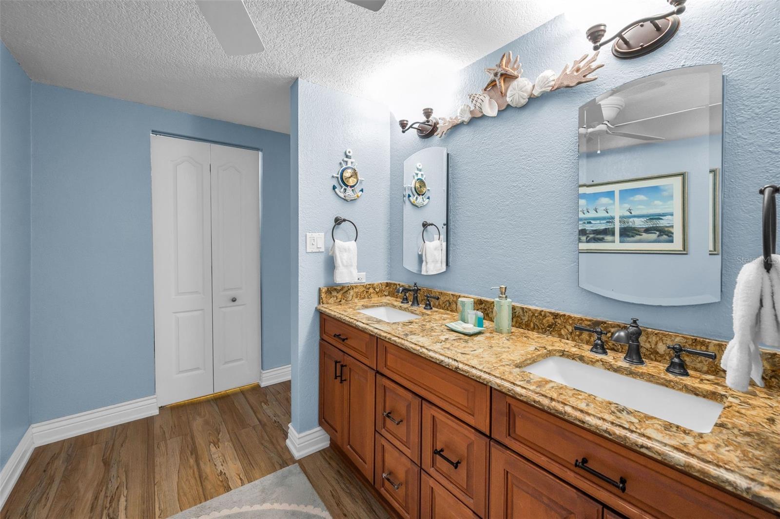 Madeira Beach, Florida, 33708, United States, 2 Bedrooms Bedrooms, ,2 BathroomsBathrooms,Residential,Active,1945844