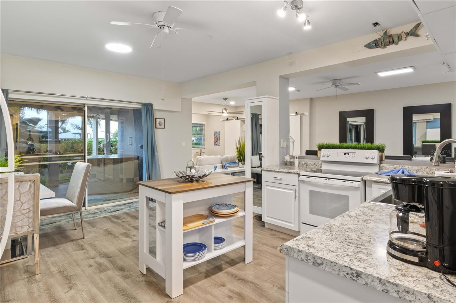 St James City, Florida, 33956, United States, 4 Bedrooms Bedrooms, ,3 BathroomsBathrooms,Residential,Active,2009132