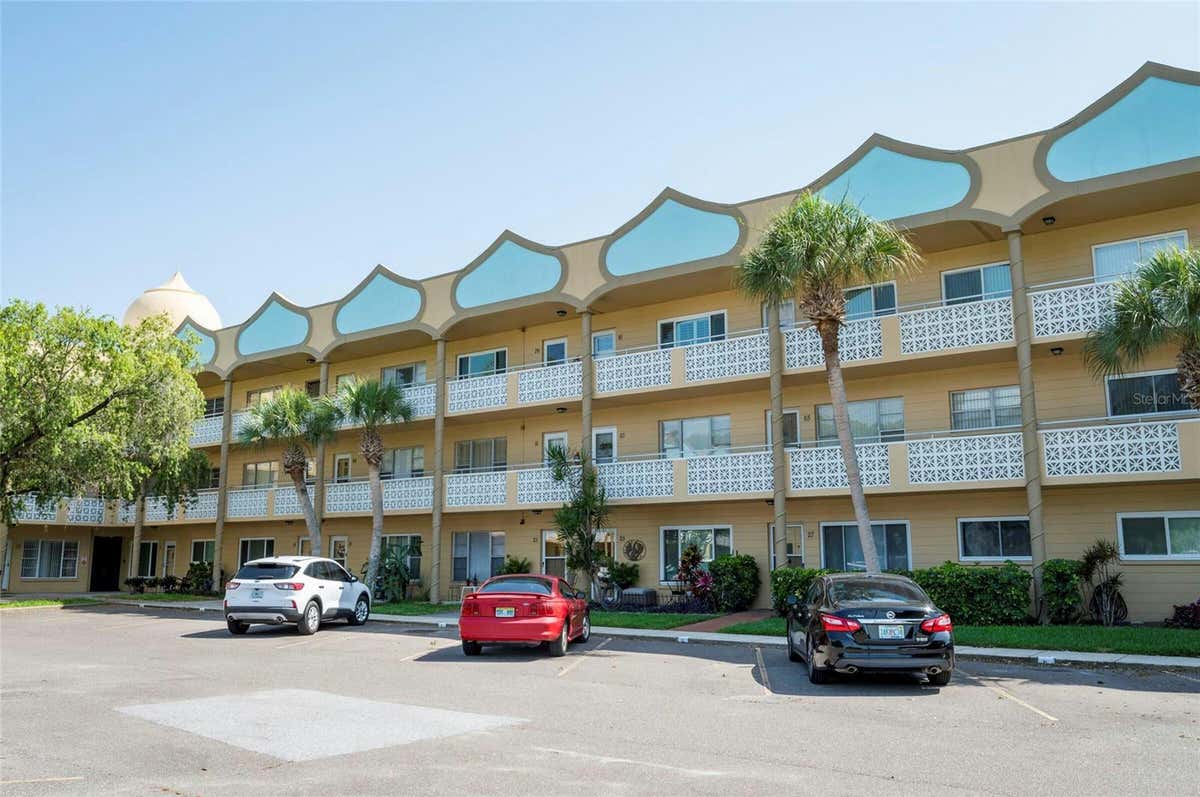 2467 FINLANDIA LN APT 79, CLEARWATER, FL 33763, photo 1 of 46