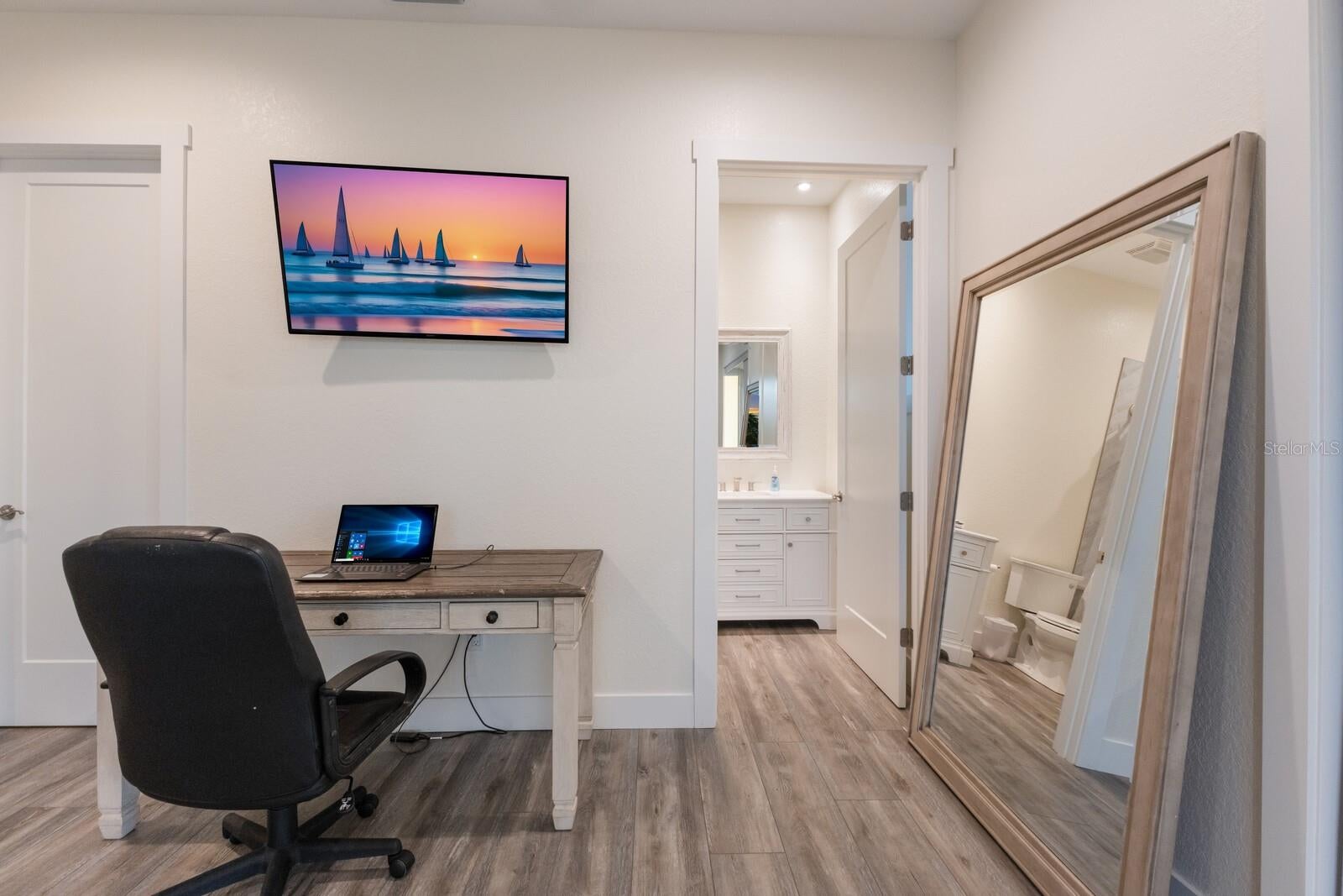 Bradenton, Florida, 34208, United States, ,5 BathroomsBathrooms,Residential,Active,1745633