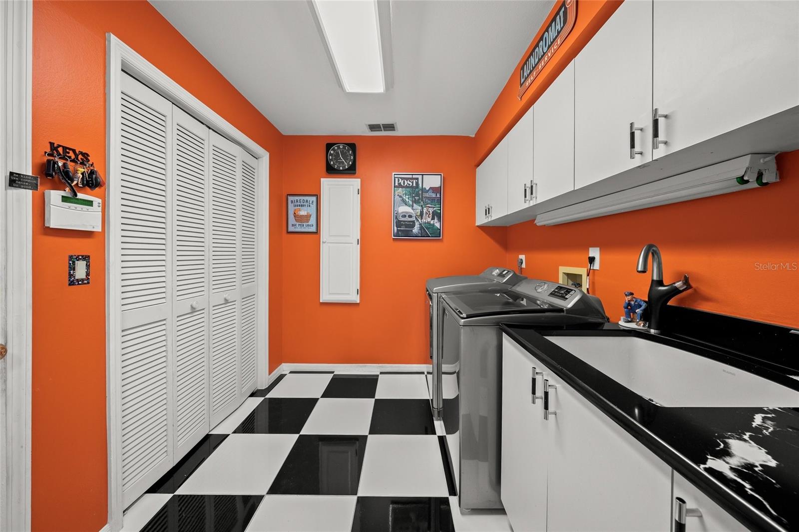Sarasota, Florida, 34241, United States, 5 Bedrooms Bedrooms, ,4 BathroomsBathrooms,Residential,Active,1894526