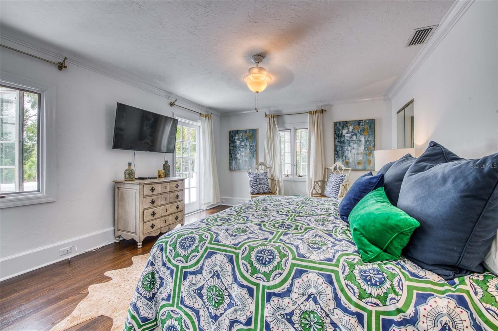 Sarasota, Florida, 34236, United States, 4 Bedrooms Bedrooms, ,4 BathroomsBathrooms,Residential,Active,2045025