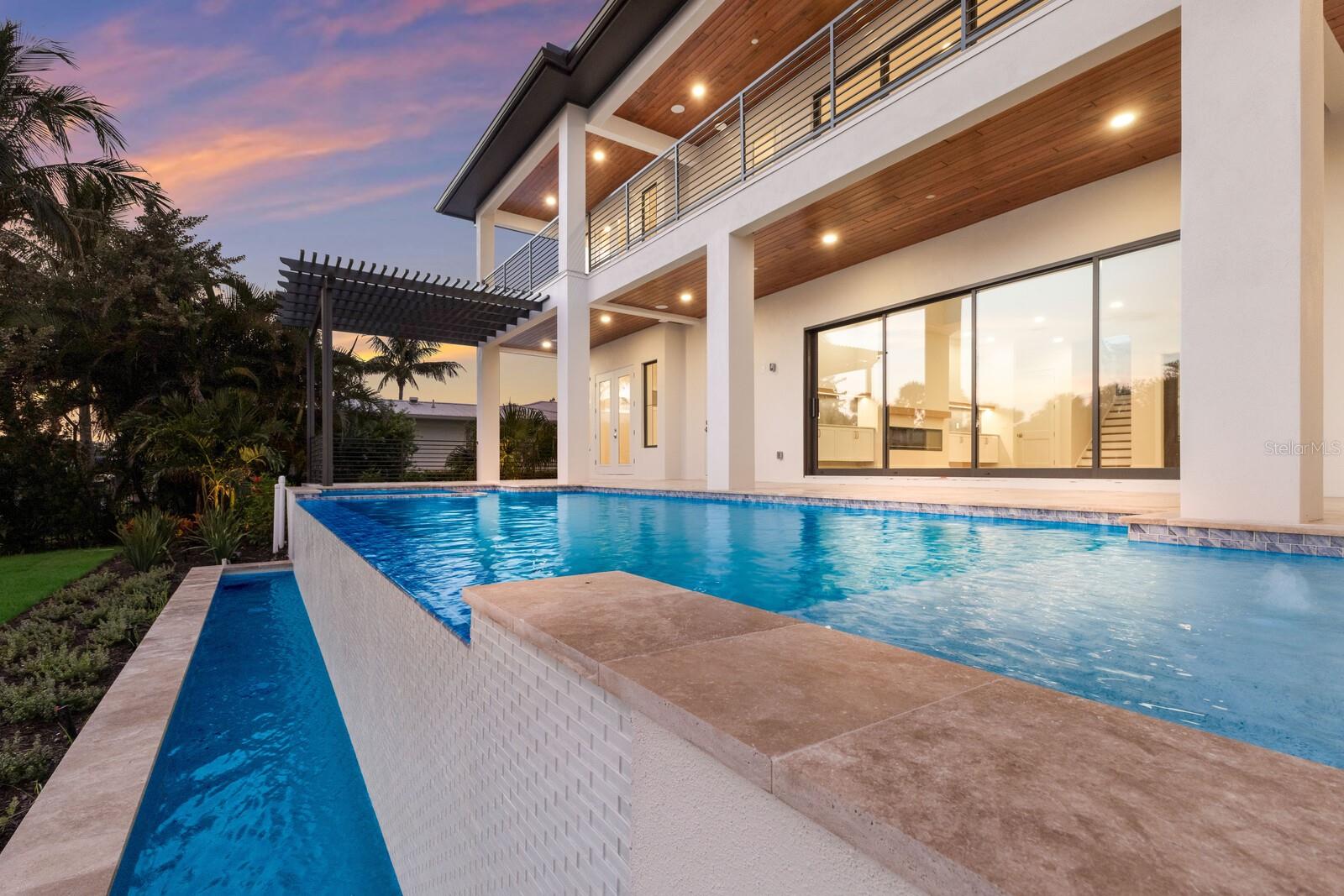 Sarasota, Florida, 34242, United States, 4 Bedrooms Bedrooms, ,6 BathroomsBathrooms,Residential,Active,1941333