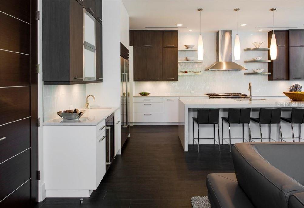 St Petersburg, Florida, 33704, United States, 4 Bedrooms Bedrooms, ,4 BathroomsBathrooms,Residential,Active,2007191