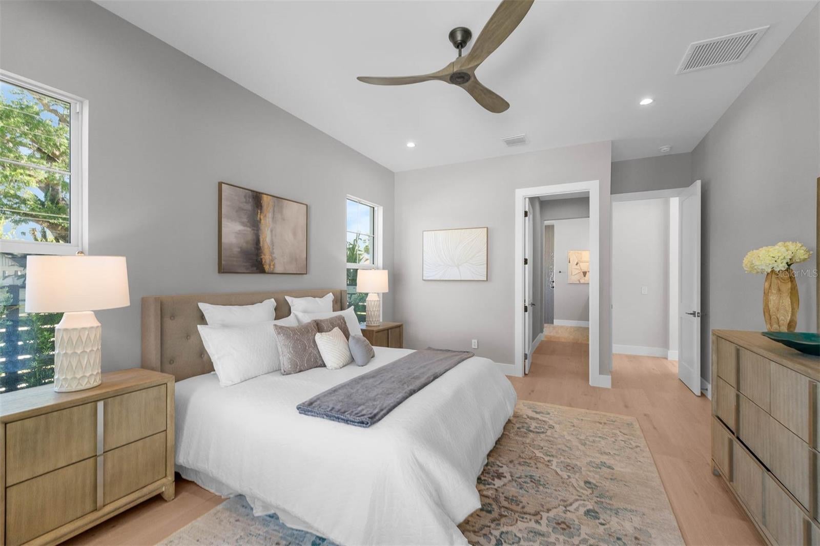 Orlando, Florida, 32804, United States, 5 Bedrooms Bedrooms, ,4 BathroomsBathrooms,Residential,Active,1702896