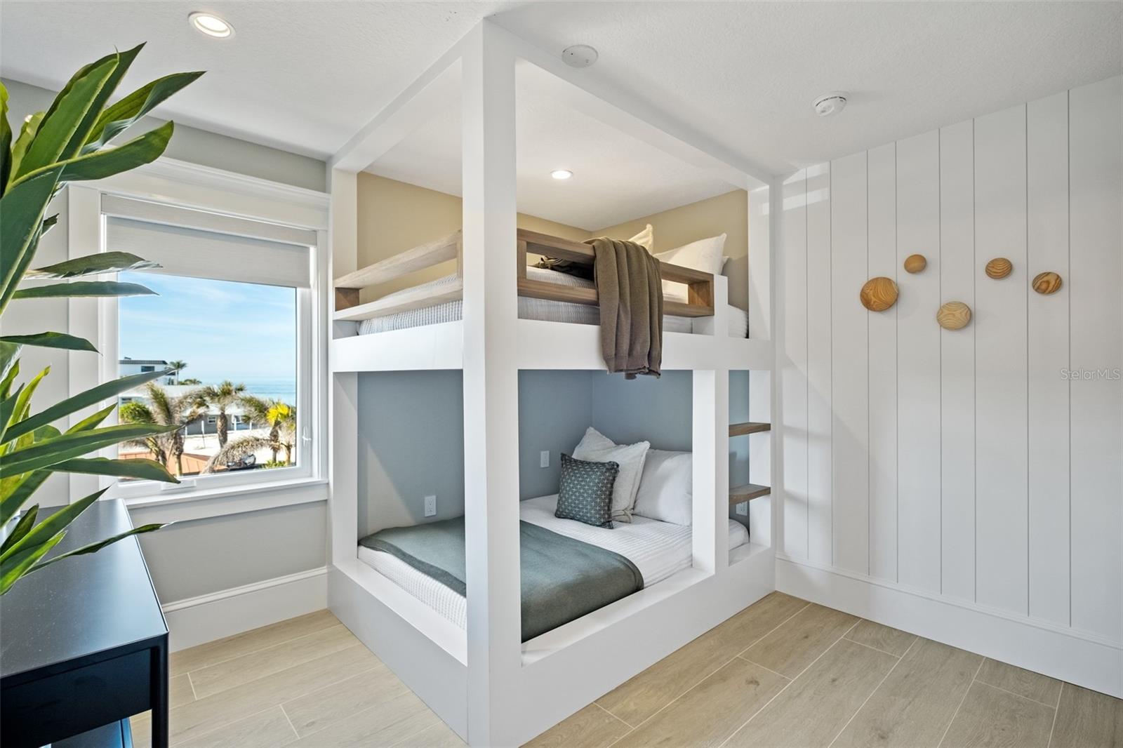 Anna Maria, Florida, 34216, United States, 7 Bedrooms Bedrooms, ,8 BathroomsBathrooms,Residential,Active,1892423