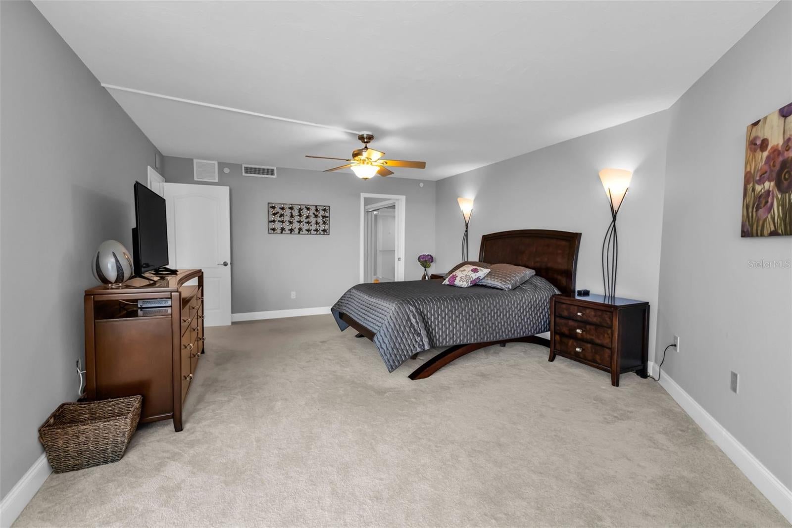 Sarasota, Florida, 34236, United States, 2 Bedrooms Bedrooms, ,2 BathroomsBathrooms,Residential,Active,1963403