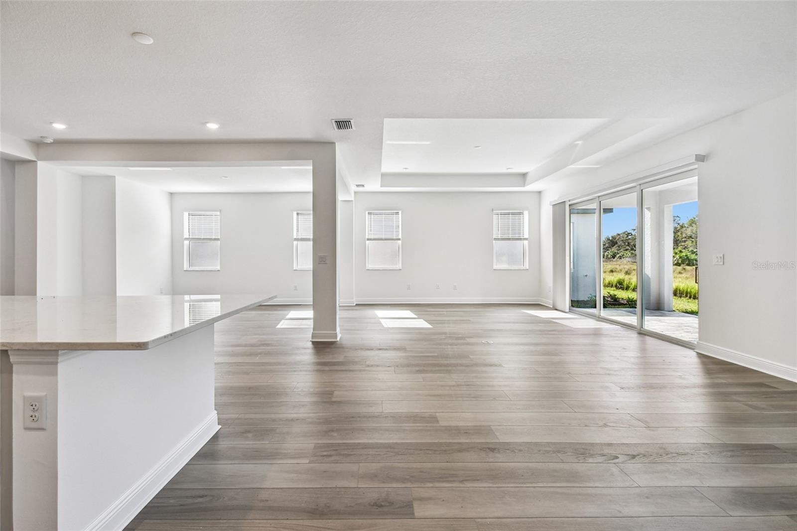 Parrish, Florida, 34219, United States, 4 Bedrooms Bedrooms, ,4 BathroomsBathrooms,Residential,Active,2007045