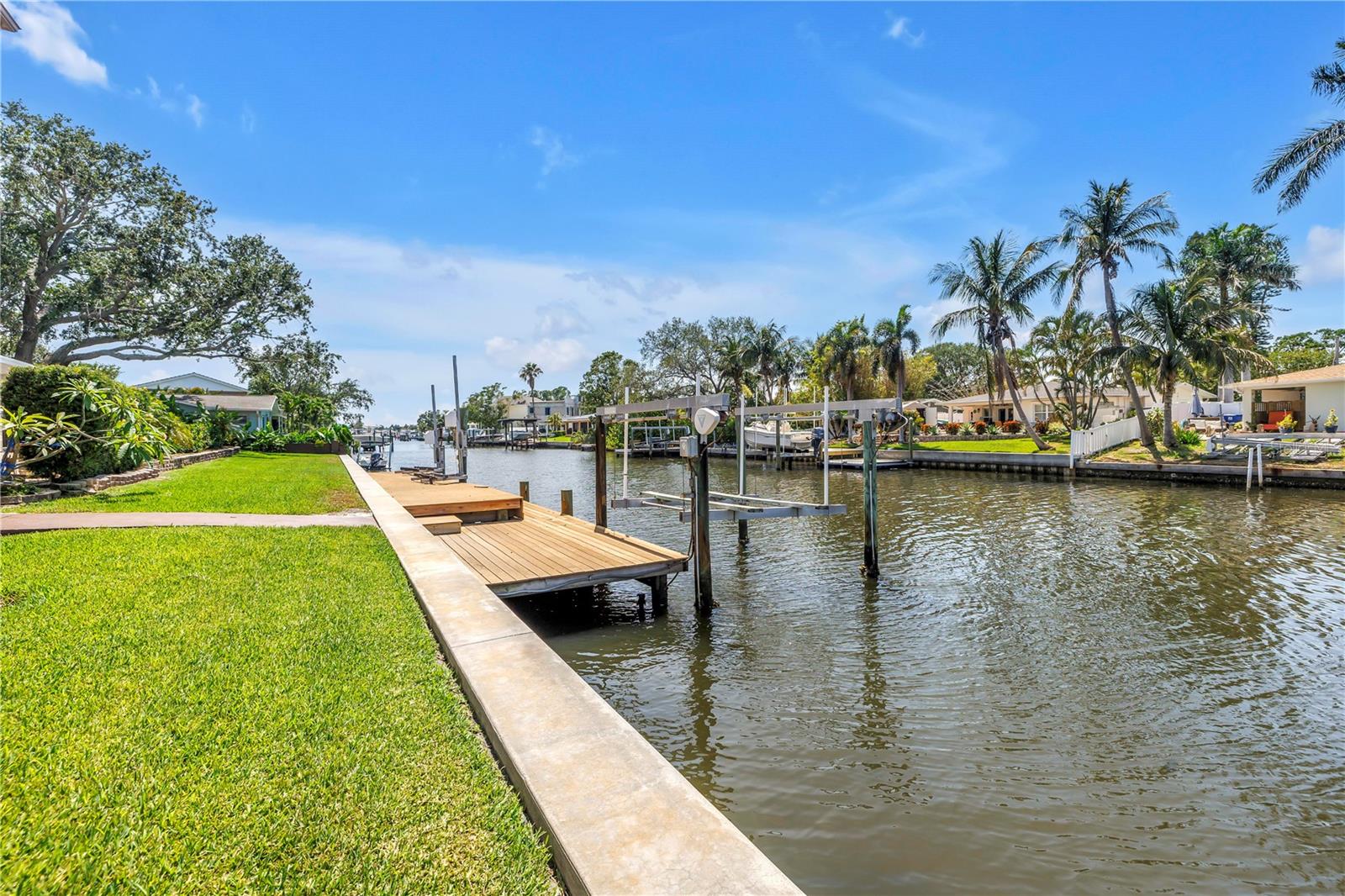 St Petersburg, Florida, 33703, United States, 5 Bedrooms Bedrooms, ,3 BathroomsBathrooms,Residential,Active,1824530