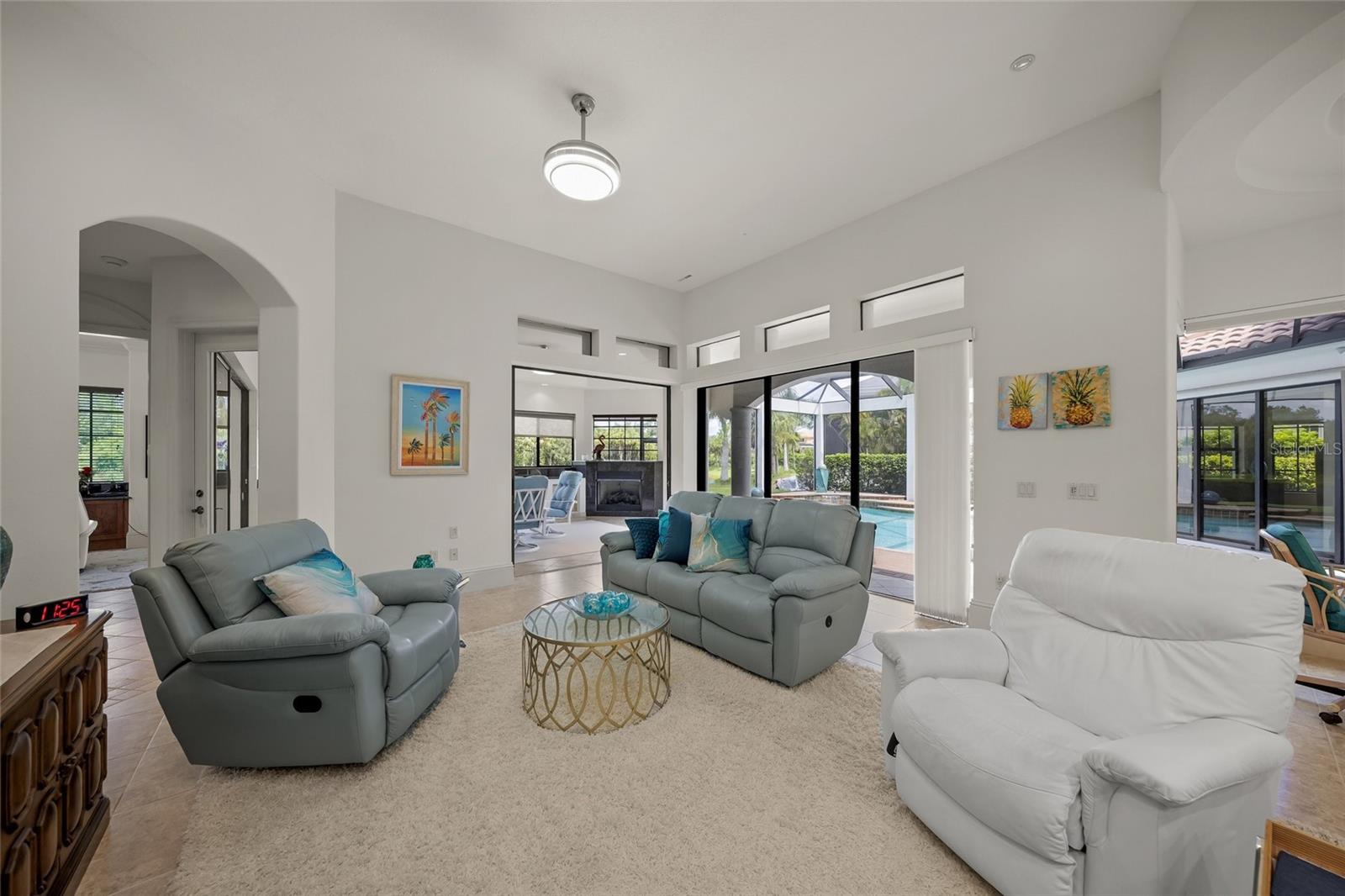 Sarasota, Florida, 34240, United States, 4 Bedrooms Bedrooms, ,5 BathroomsBathrooms,Residential,Active,1898192