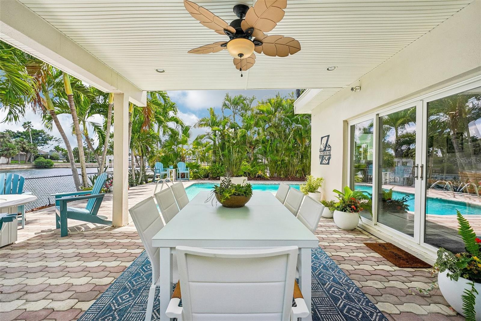 St Petersburg, Florida, 33703, United States, 5 Bedrooms Bedrooms, ,3 BathroomsBathrooms,Residential,Active,2051998