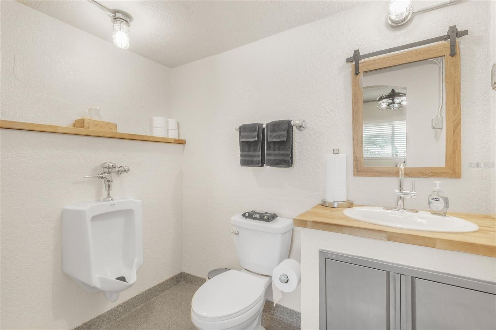 Englewood, Florida, 34223, United States, 3 Bedrooms Bedrooms, ,4 BathroomsBathrooms,Residential,Active,1944259