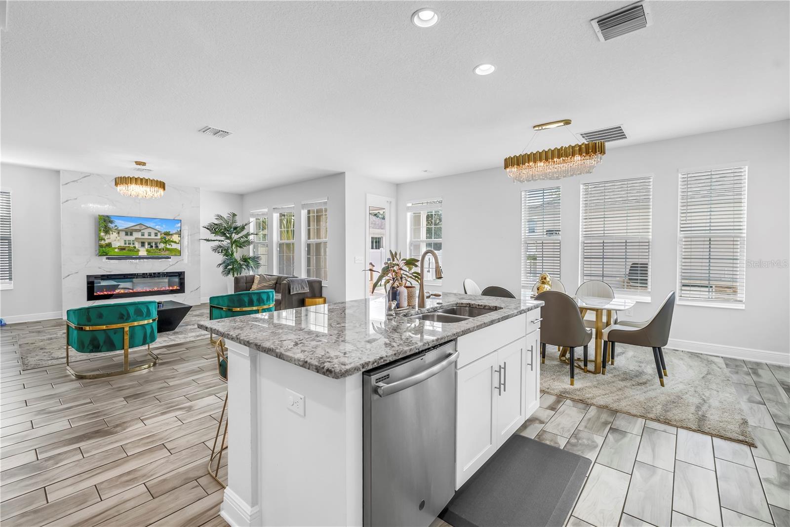 St Petersburg, Florida, 33710, United States, 4 Bedrooms Bedrooms, ,3 BathroomsBathrooms,Residential,Active,1936373