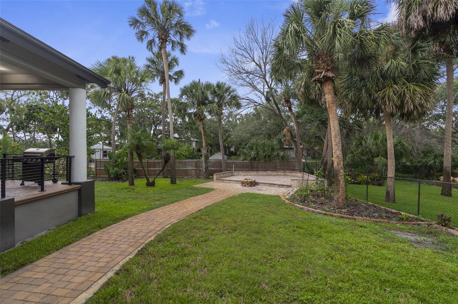 Tarpon Springs, Florida, 34689, United States, 4 Bedrooms Bedrooms, ,3 BathroomsBathrooms,Residential,Active,1900413