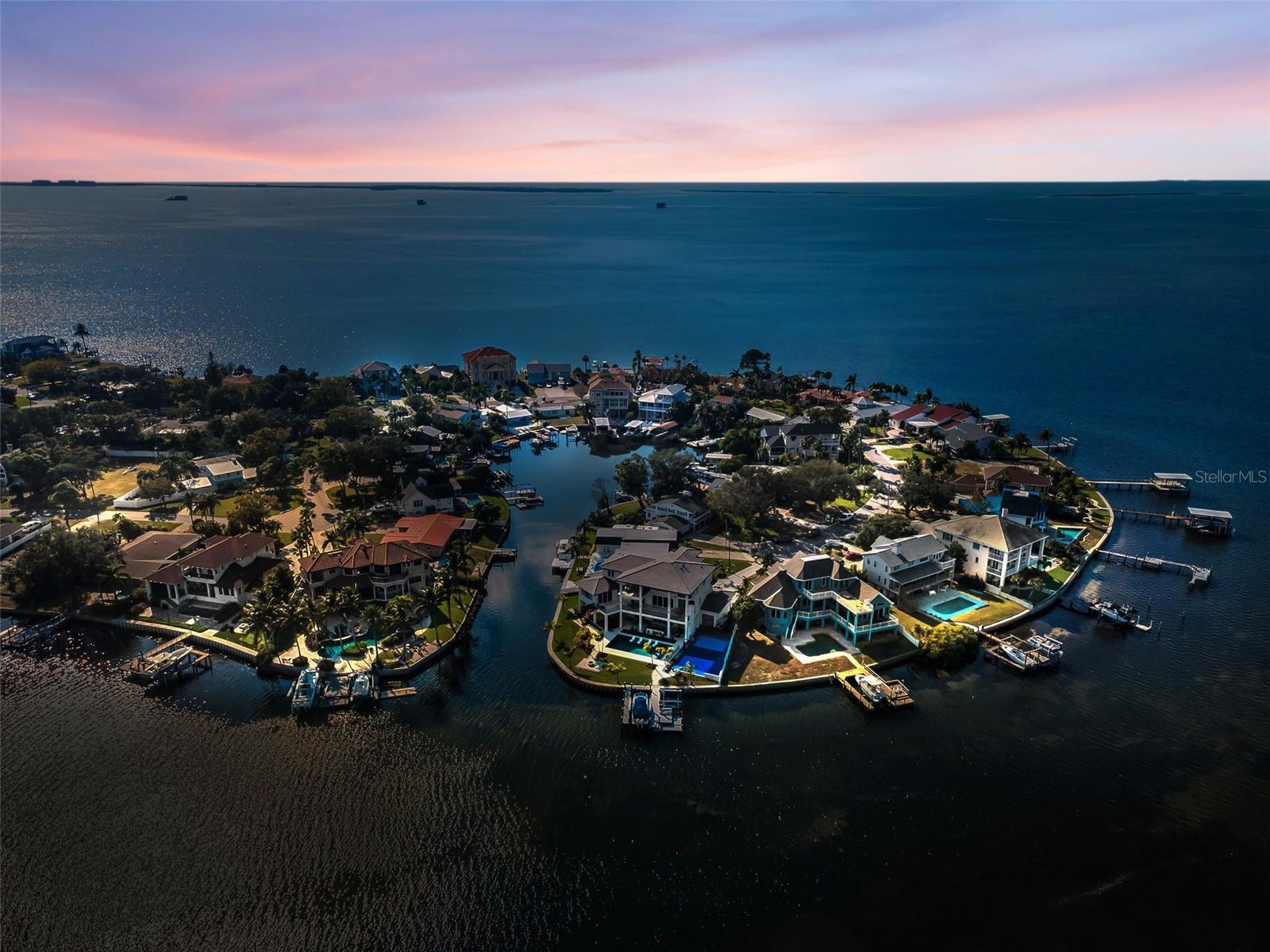 Palm Harbor, Florida, 34683, United States, 3 Bedrooms Bedrooms, ,3 BathroomsBathrooms,Residential,Active,2001068