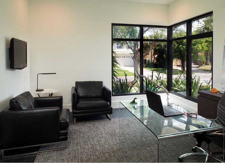 St Petersburg, Florida, 33704, United States, 4 Bedrooms Bedrooms, ,4 BathroomsBathrooms,Residential,Active,2007191