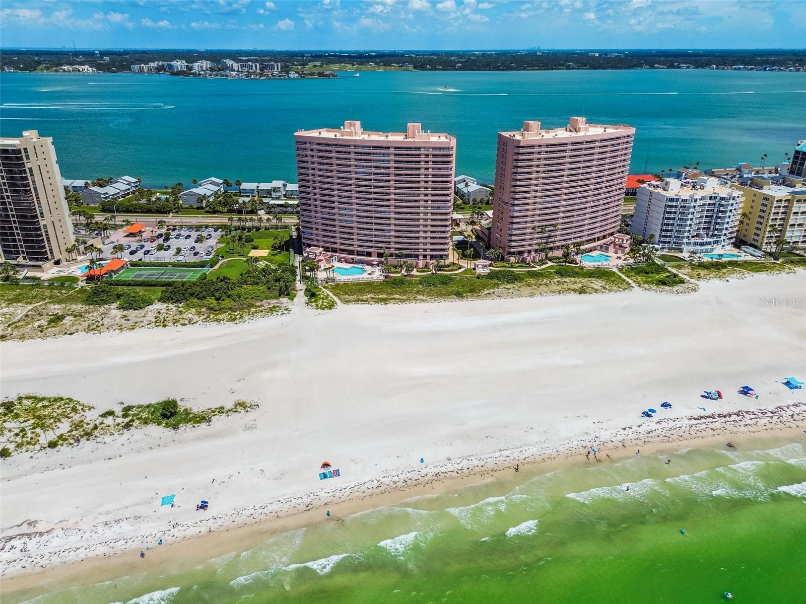 Clearwater Beach, Florida, 33767, United States, 2 Bedrooms Bedrooms, ,3 BathroomsBathrooms,Residential,Active,1919072