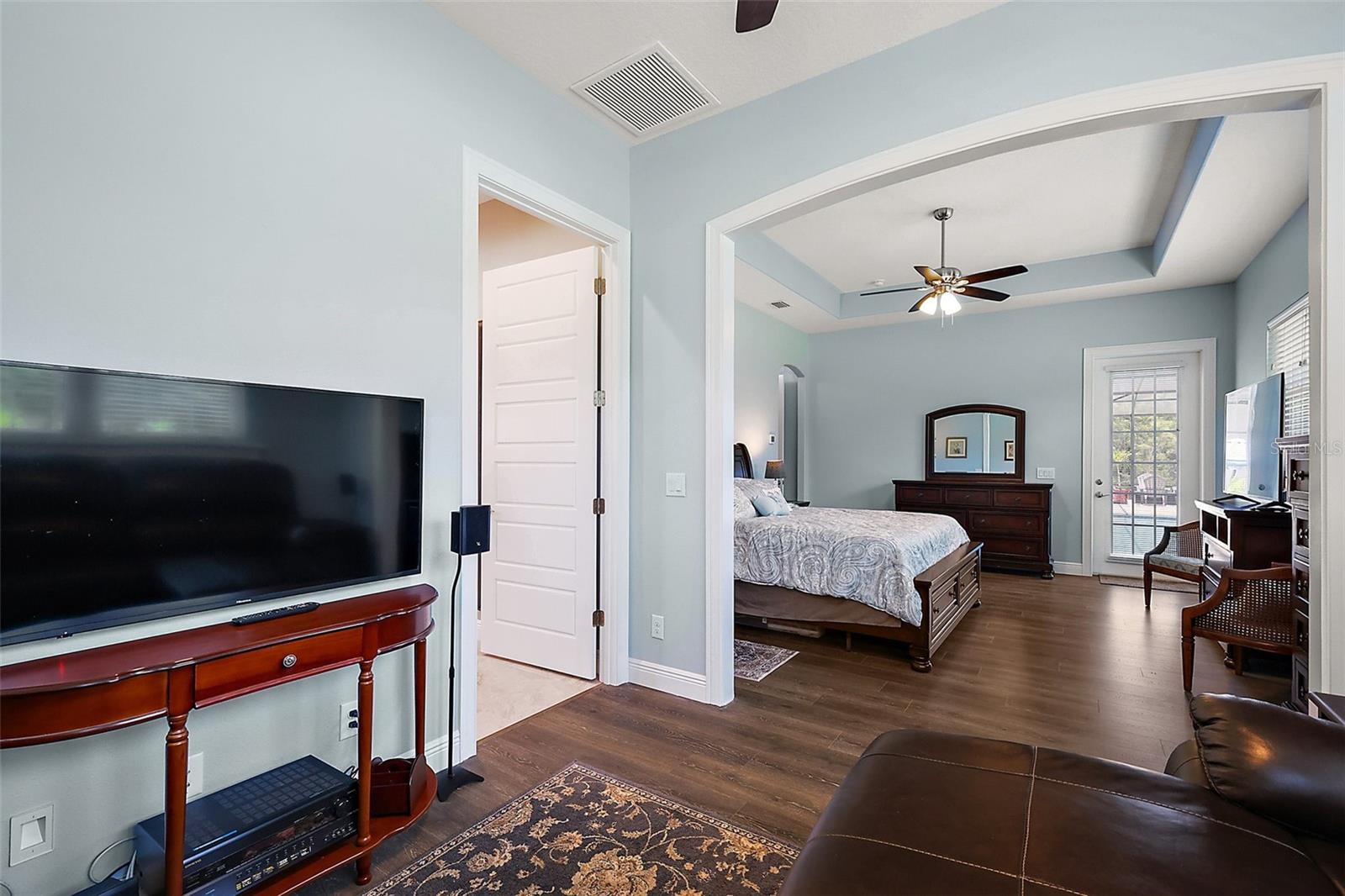 Lady Lake, Florida, 32159, United States, 5 Bedrooms Bedrooms, ,3 BathroomsBathrooms,Residential,Active,1985870