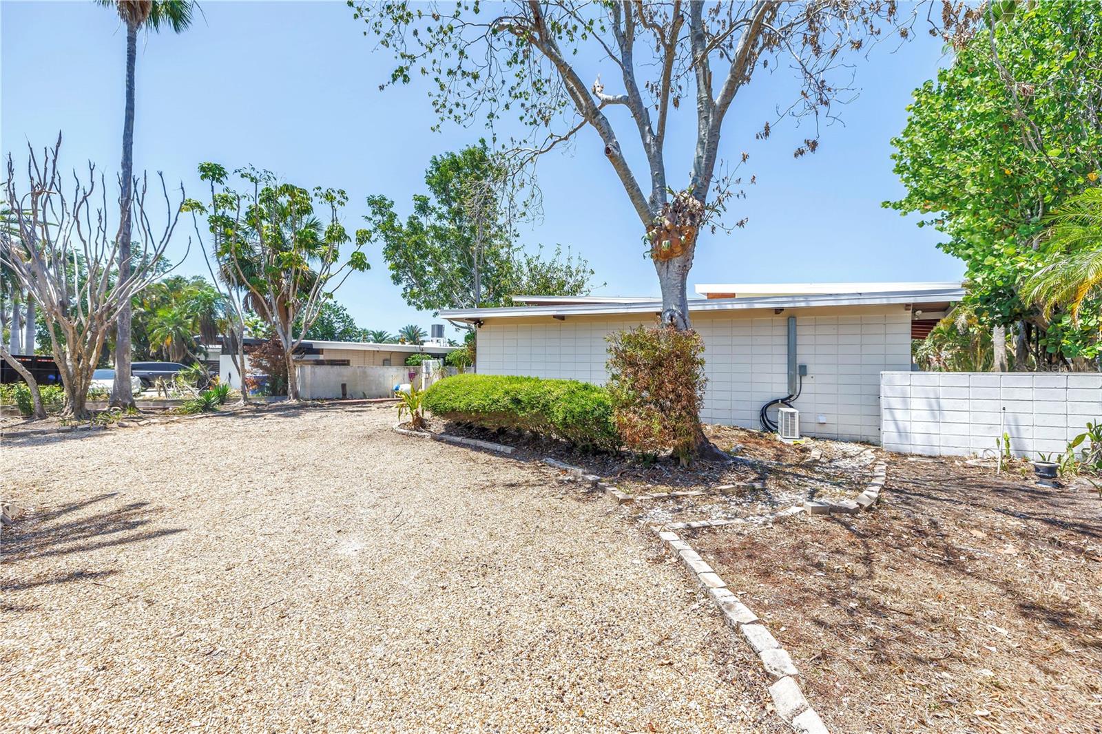 Treasure Island, Florida, 33706, United States, ,4 BathroomsBathrooms,Residential,Active,1808105