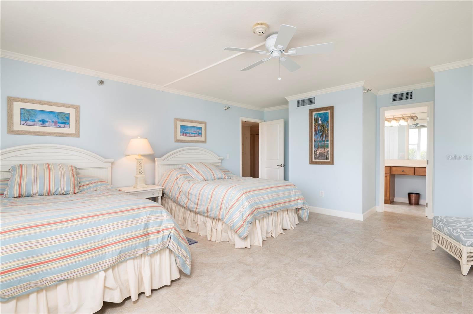 Longboat Key, Florida, 34228, United States, 3 Bedrooms Bedrooms, ,3 BathroomsBathrooms,Residential,Active,1702881