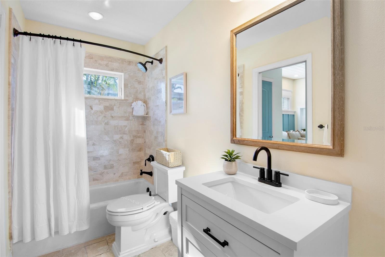 Anna Maria, Florida, 34216, United States, 2 Bedrooms Bedrooms, ,2 BathroomsBathrooms,Residential,Active,2006773