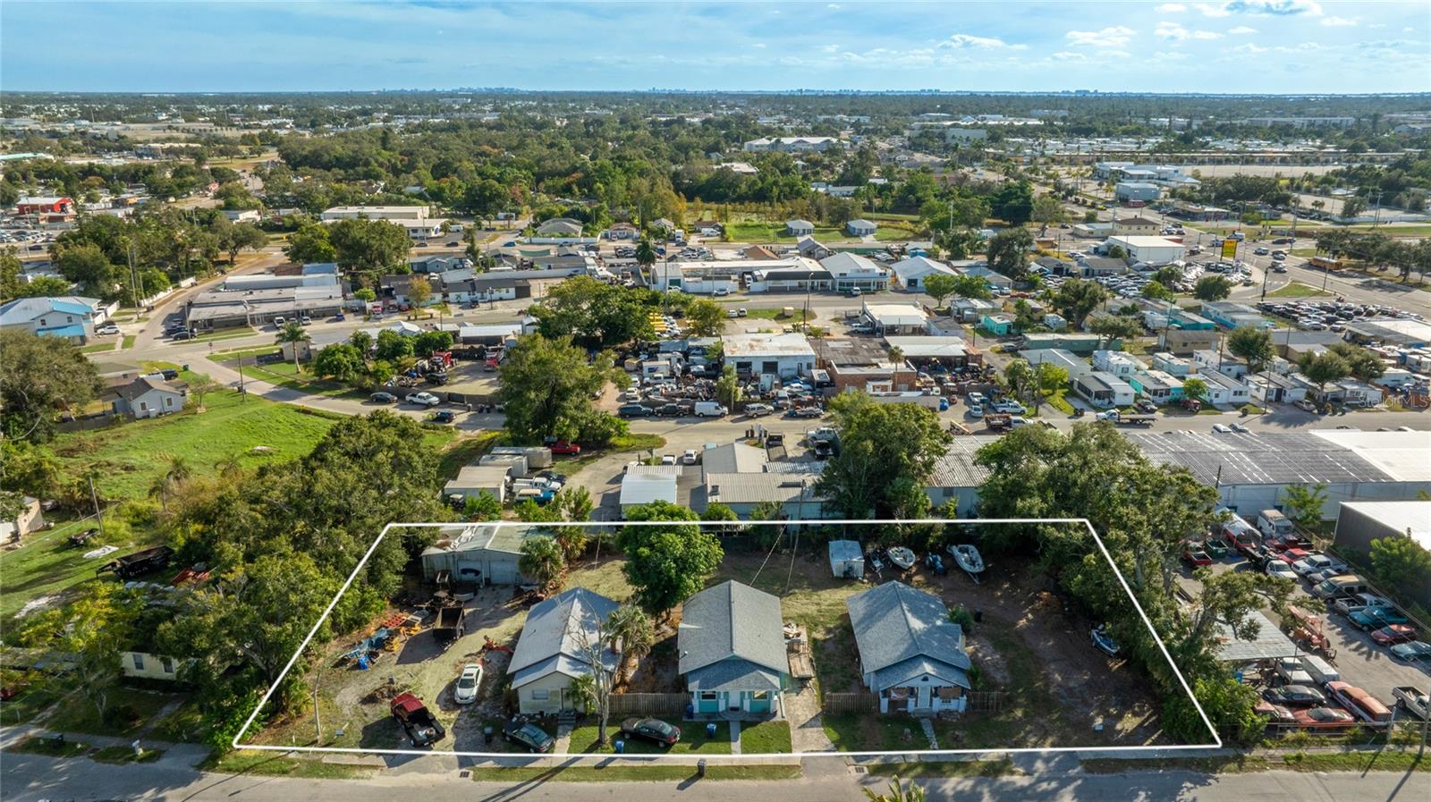 Bradenton, Florida, 34205, United States, 4 Bedrooms Bedrooms, ,2 BathroomsBathrooms,Residential,Active,2007044