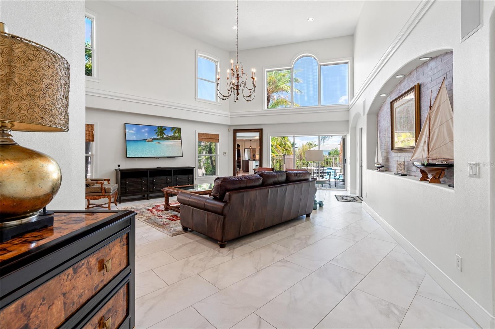 Apollo Beach, Florida, 33572, United States, ,5 BathroomsBathrooms,Residential,Active,1781627