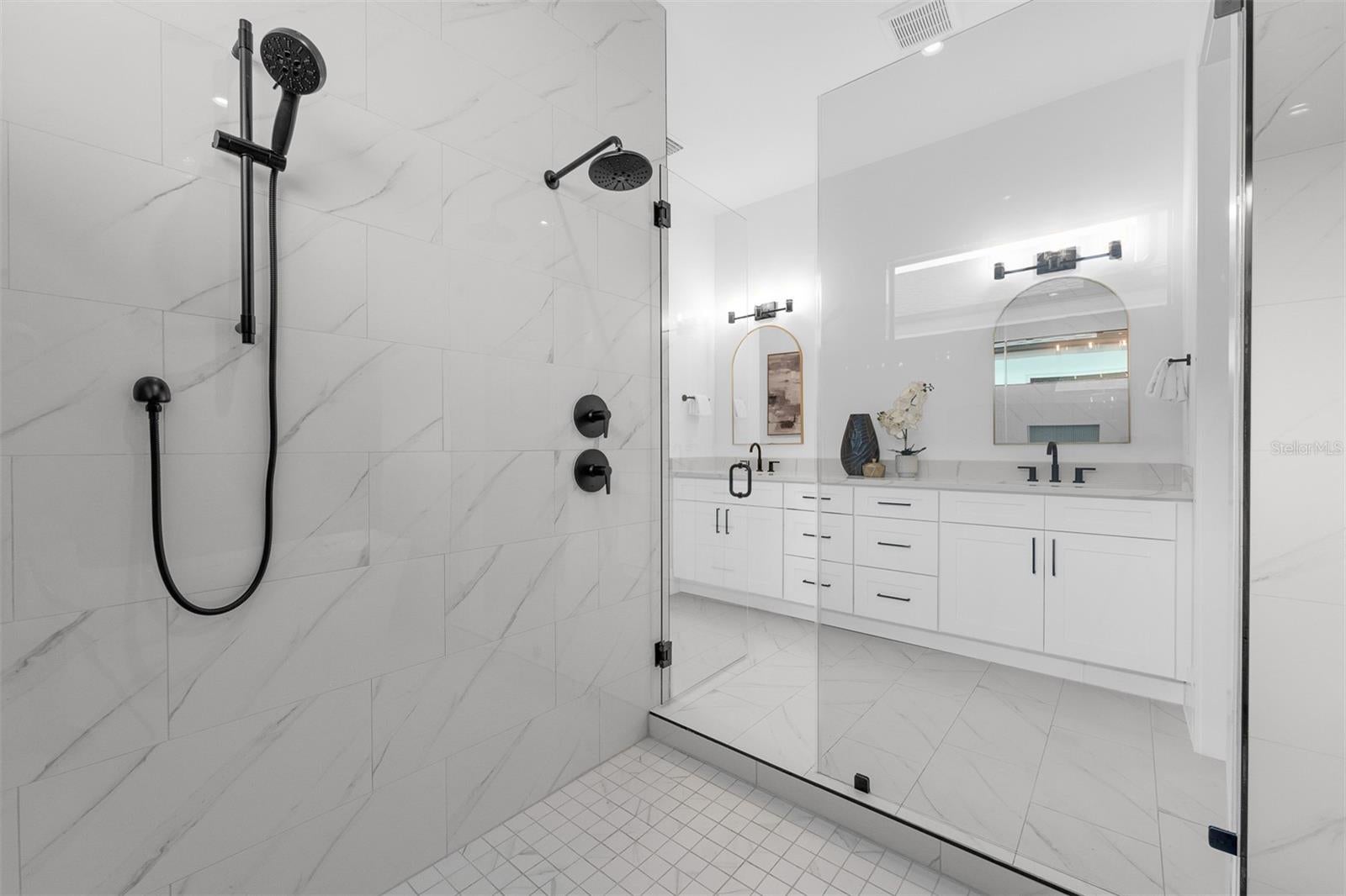 Orlando, Florida, 32804, United States, 4 Bedrooms Bedrooms, ,4 BathroomsBathrooms,Residential,Active,1992252