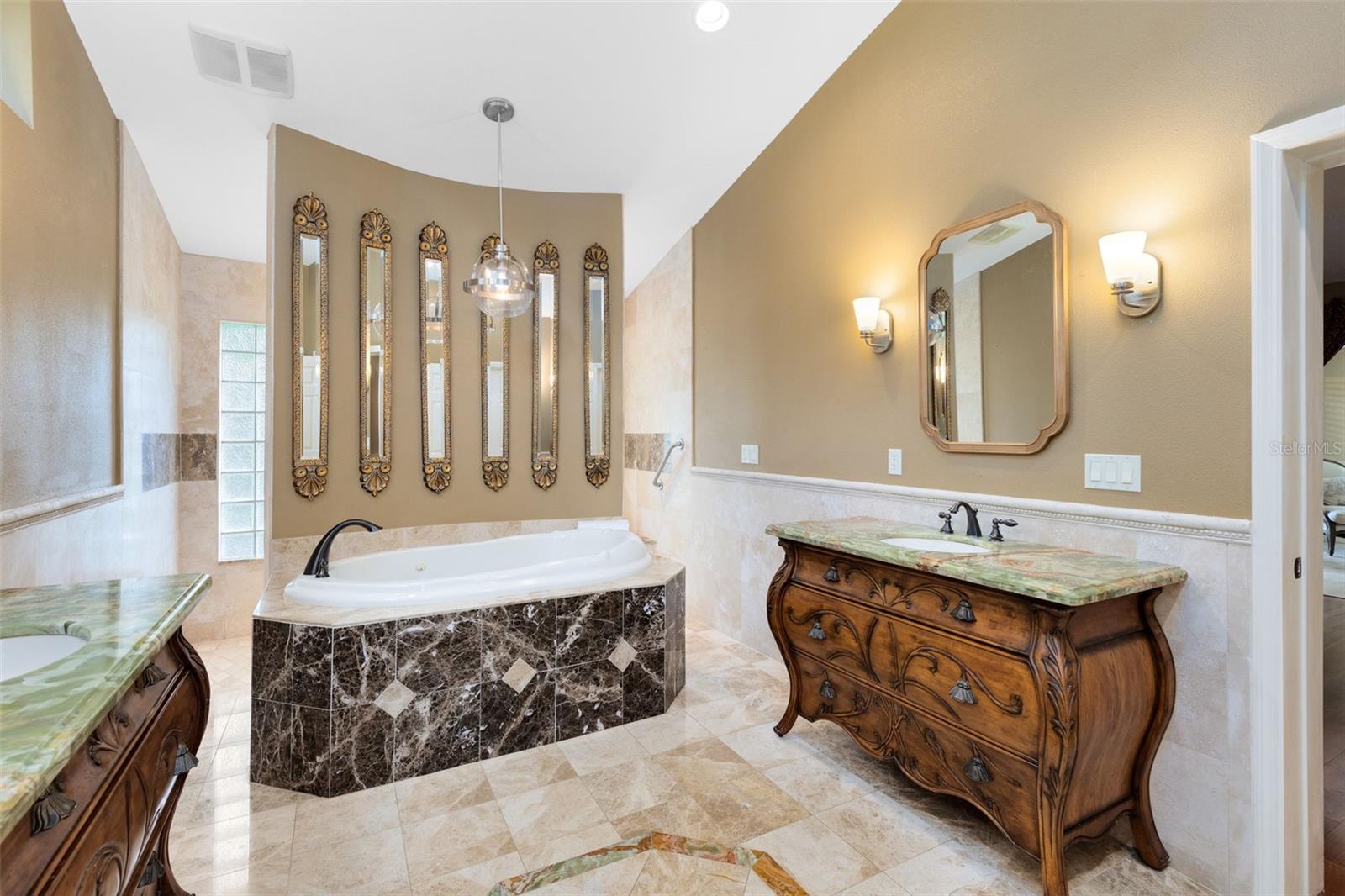 Winter Springs, Florida, 32708, United States, 4 Bedrooms Bedrooms, ,3 BathroomsBathrooms,Residential,Active,1894515