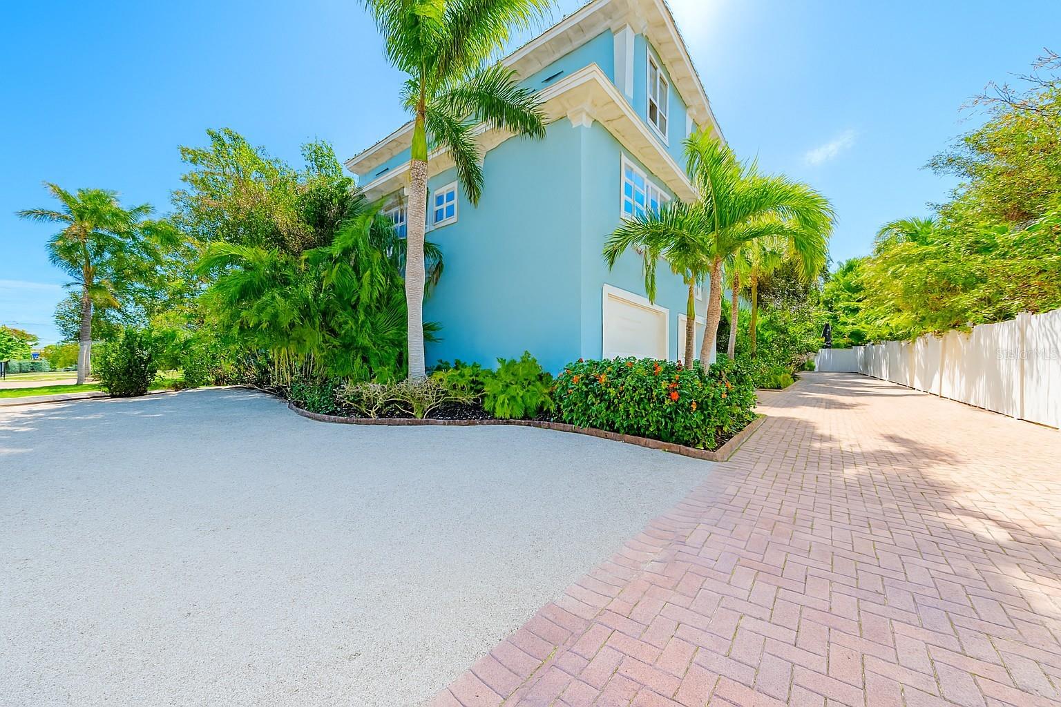 Holmes Beach, Florida, 34217, United States, 3 Bedrooms Bedrooms, ,3 BathroomsBathrooms,Residential,Active,1996696