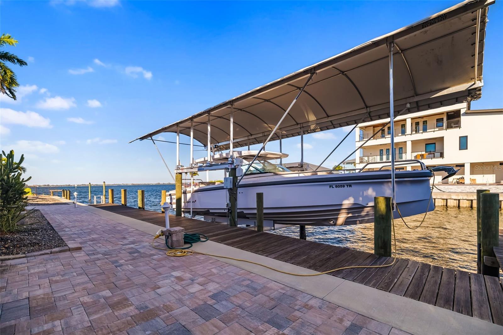 Bradenton, Florida, 34210, United States, 3 Bedrooms Bedrooms, ,3 BathroomsBathrooms,Residential,Active,1993663