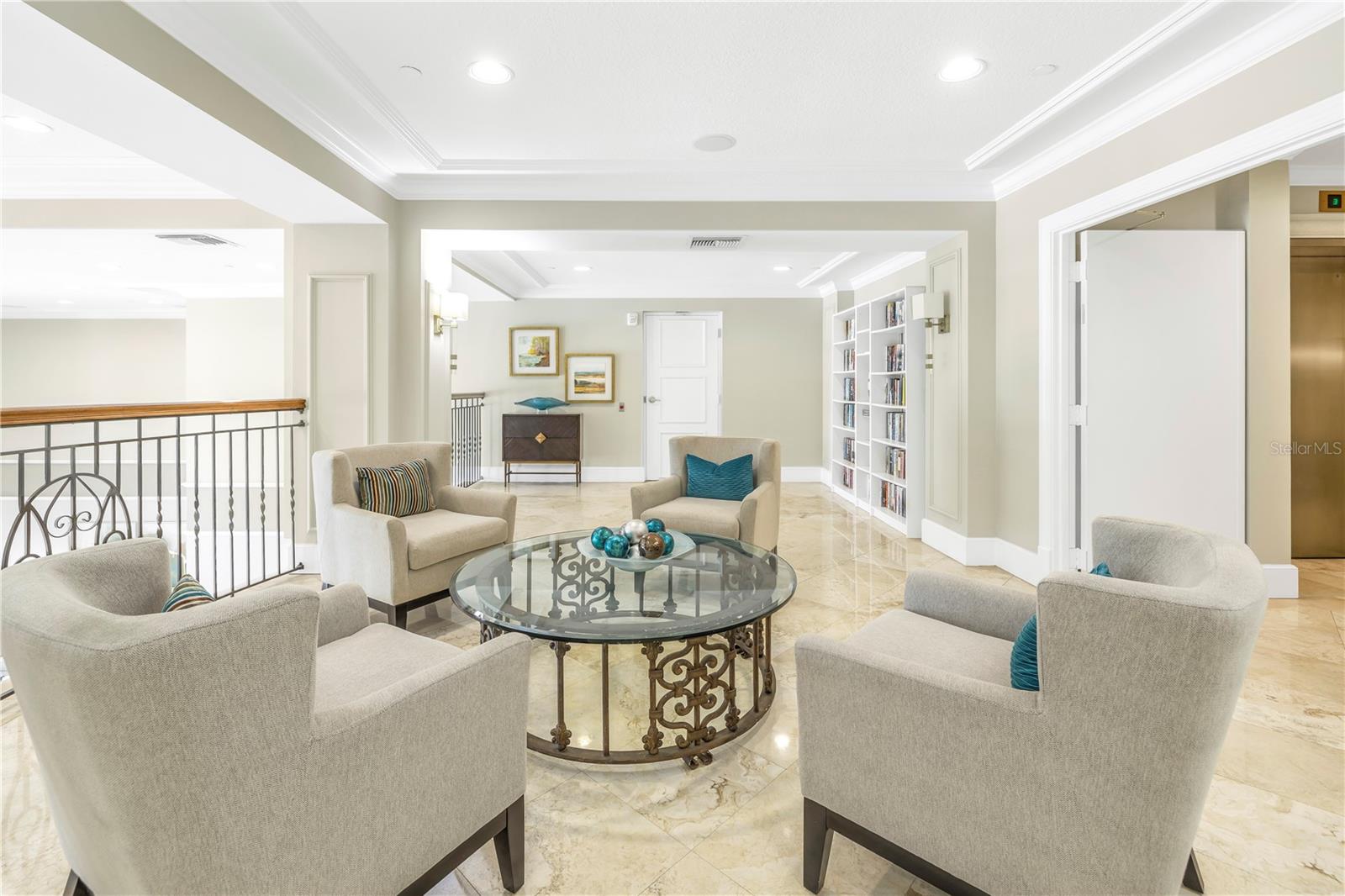 St Petersburg, Florida, 33701, United States, 3 Bedrooms Bedrooms, ,3 BathroomsBathrooms,Residential,Active,2045043