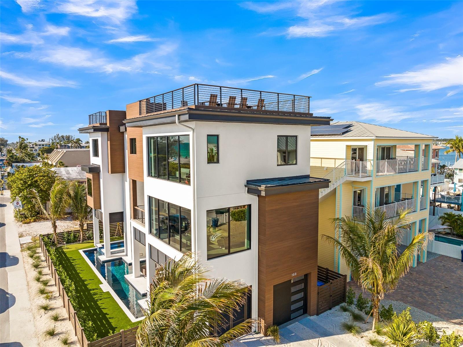Bradenton Beach, Florida, 34217, United States, ,6 BathroomsBathrooms,Residential,Active,1829944