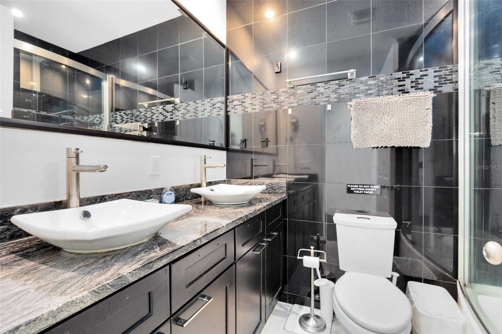 Winter Park, Florida, 32789, United States, 6 Bedrooms Bedrooms, ,4 BathroomsBathrooms,Residential,Active,1710765