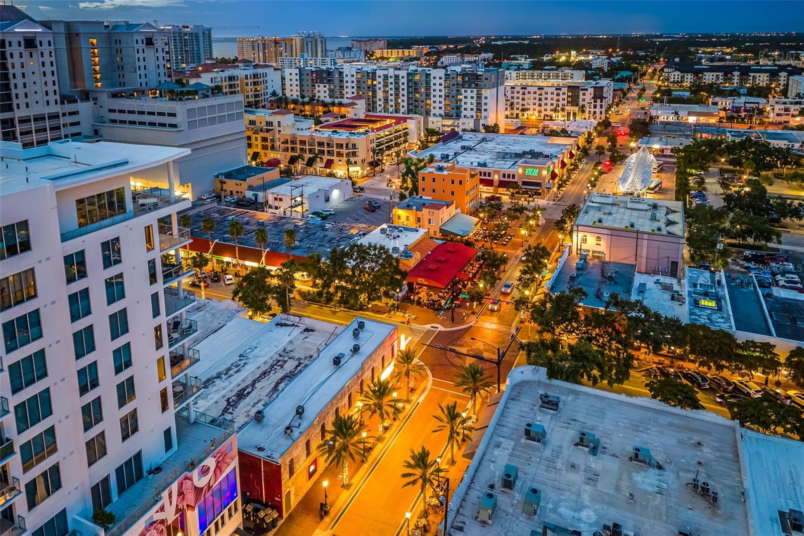 Sarasota, Florida, 34231, United States, 4 Bedrooms Bedrooms, ,3 BathroomsBathrooms,Residential,Active,1922484