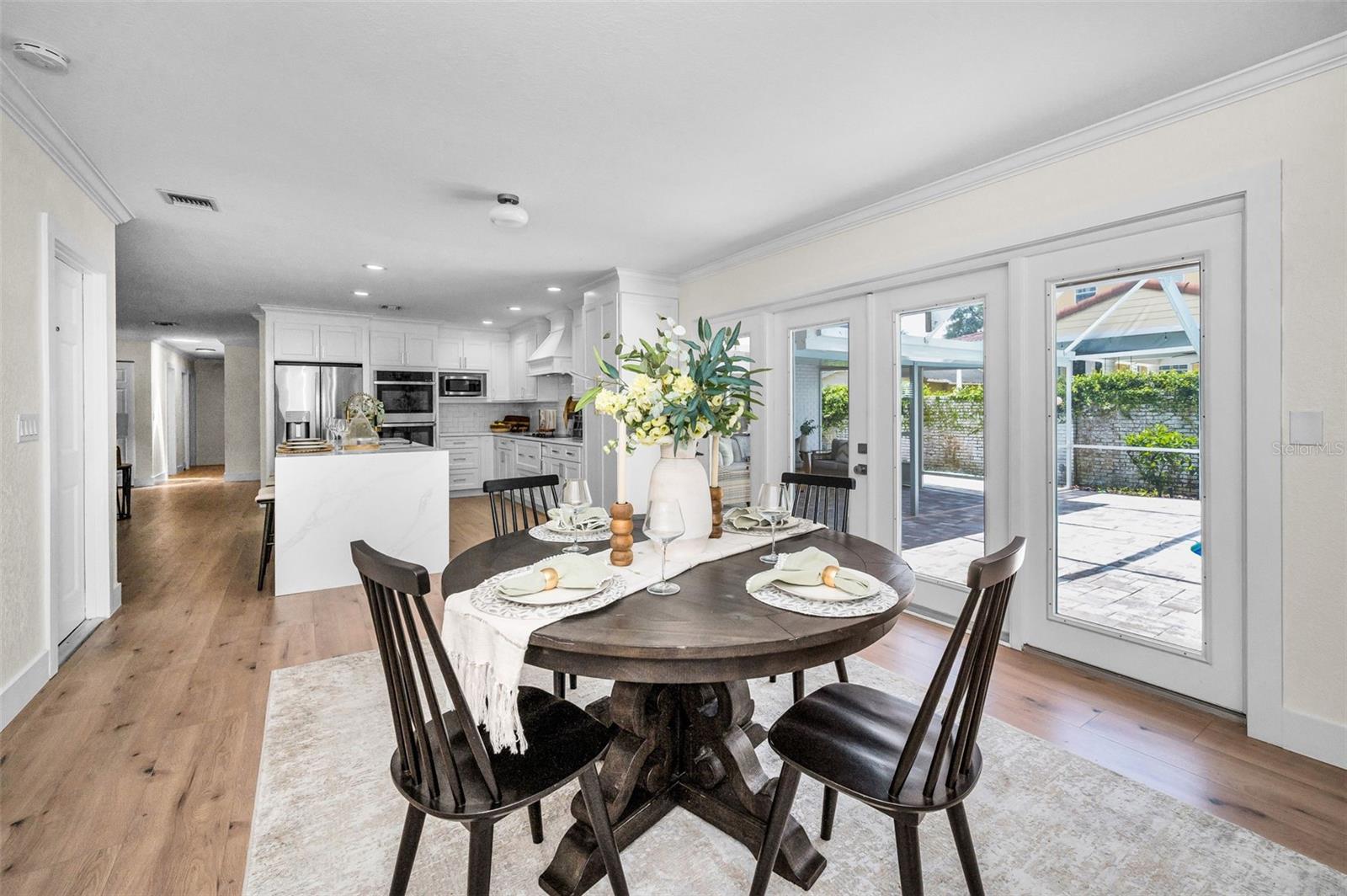 Tampa, Florida, 33609, United States, 4 Bedrooms Bedrooms, ,4 BathroomsBathrooms,Residential,Active,1880304