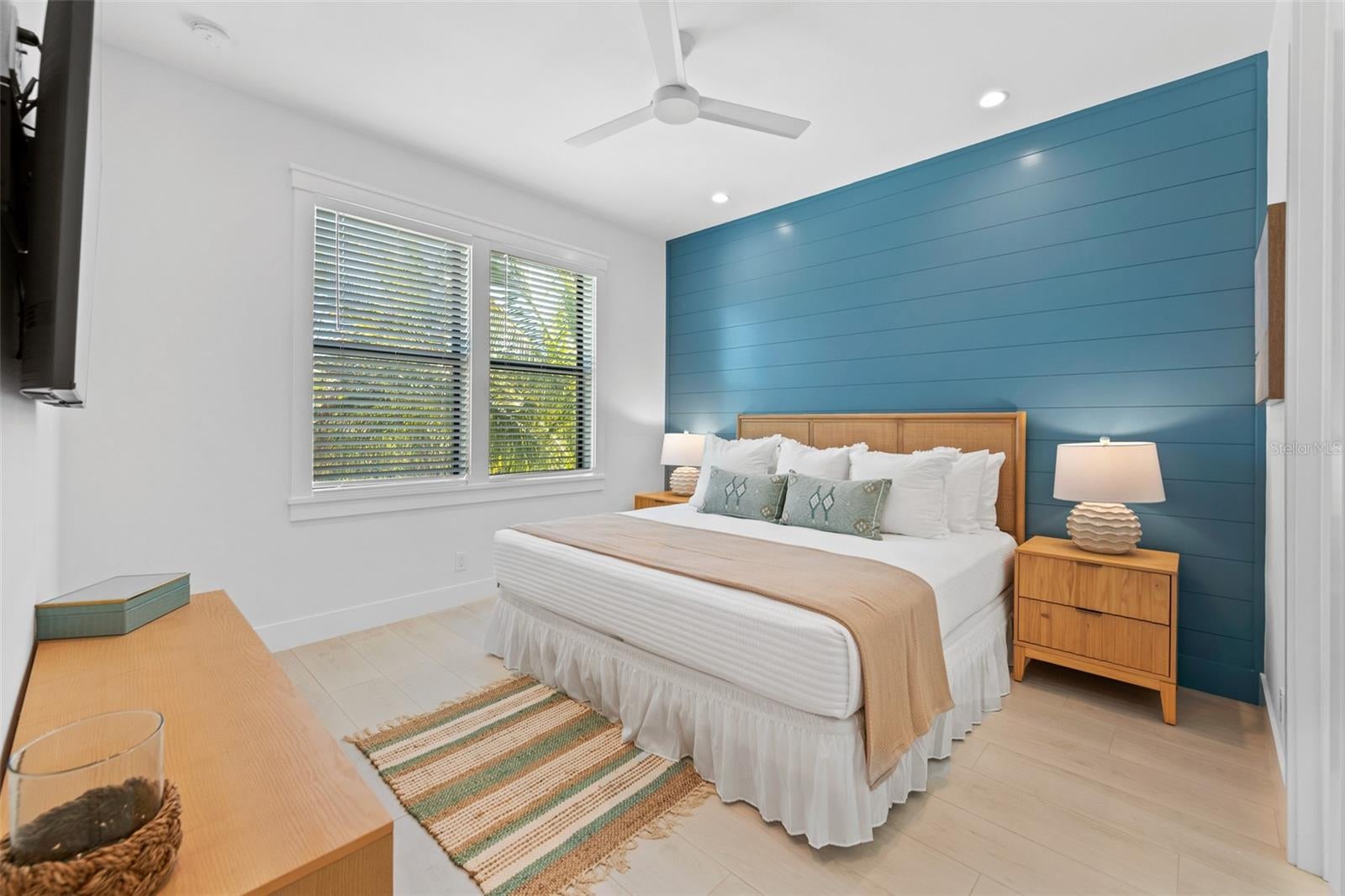 Sarasota, Florida, 34236, United States, 8 Bedrooms Bedrooms, ,10 BathroomsBathrooms,Residential,Active,2006955